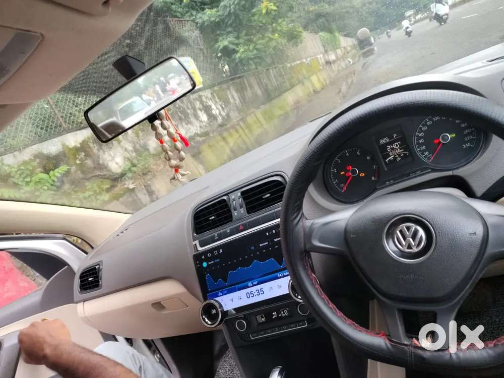 Volkswagen Vento 2015 Tsi Automatic Petrol