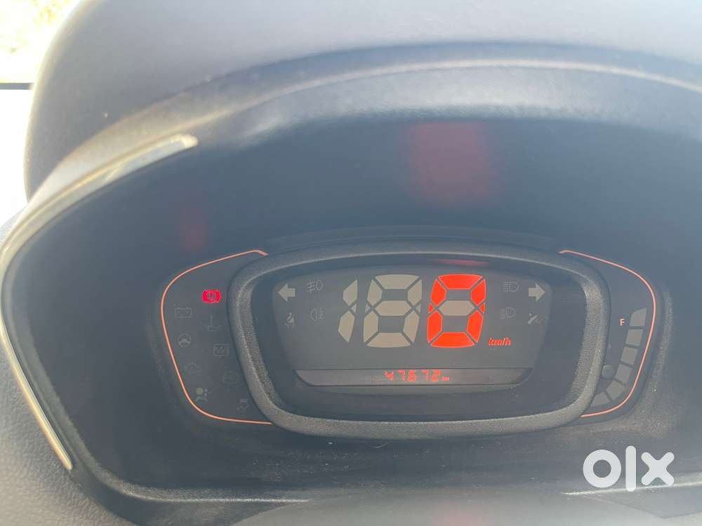 Renault Kwid 1.0 Rxt Amt Opt, 2017, Petrol