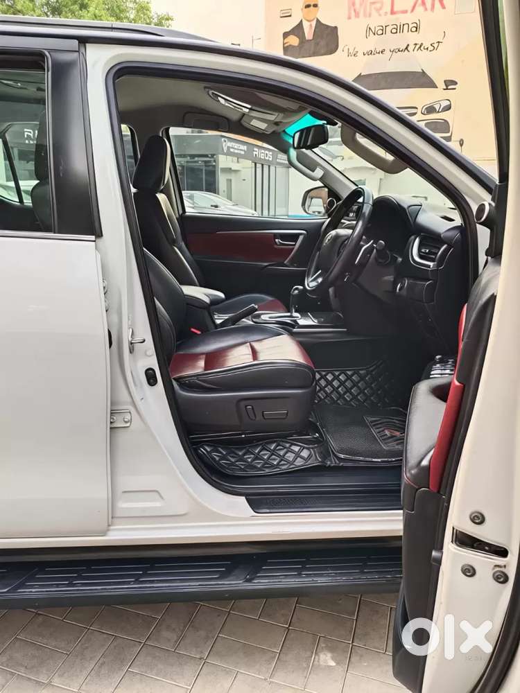 Toyota Fortuner Legender, 2023, Diesel
