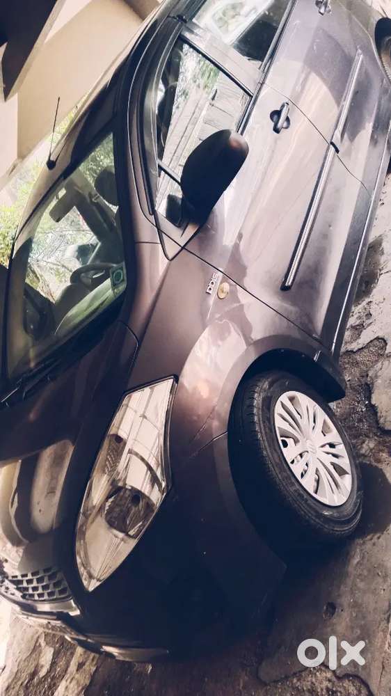 Maruti Suzuki Ertiga Diesel 2012 End Model In Original Paint.