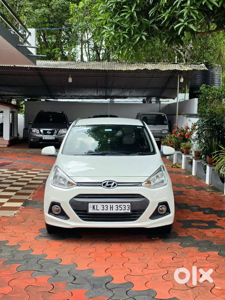 Hyundai Grand I10  Automatic Petrol Asta Top Varient