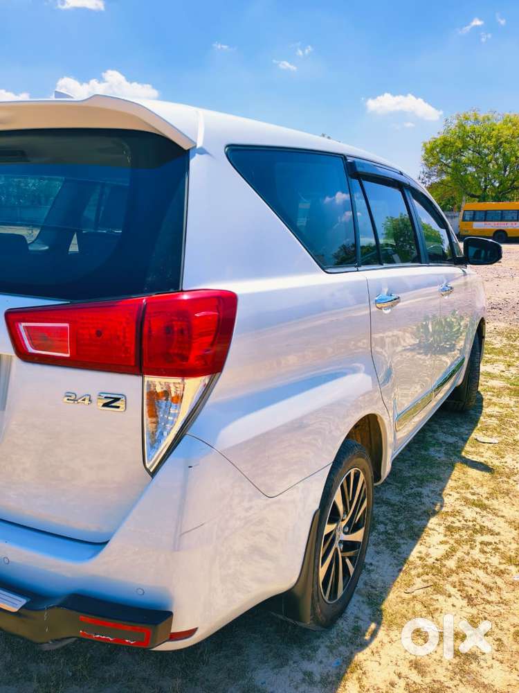 Toyota Innova Crysta 2.4 Z 7 Str, 2025, Diesel