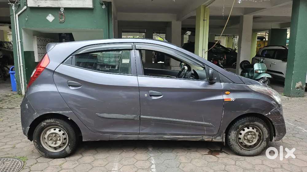 Hyundai Eon Magna 2015 Variant