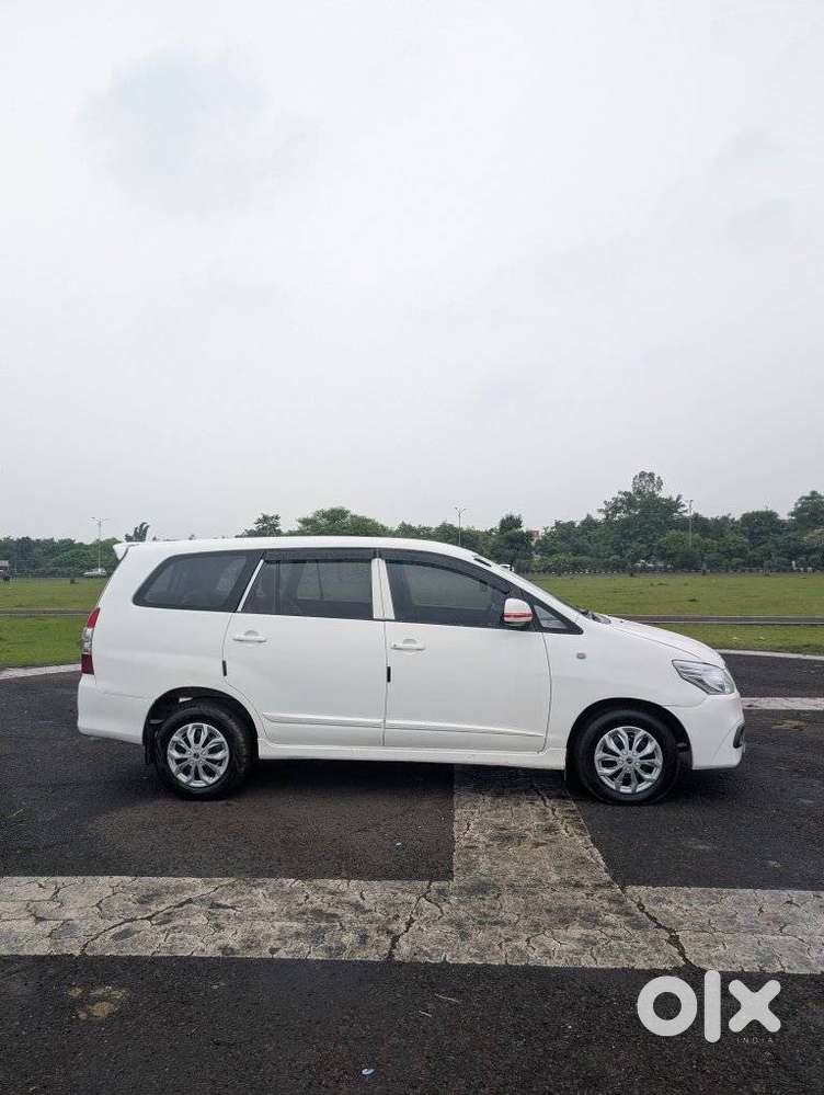 Toyota Innova 2.5 G (diesel) 7 Seater, 2016, Diesel