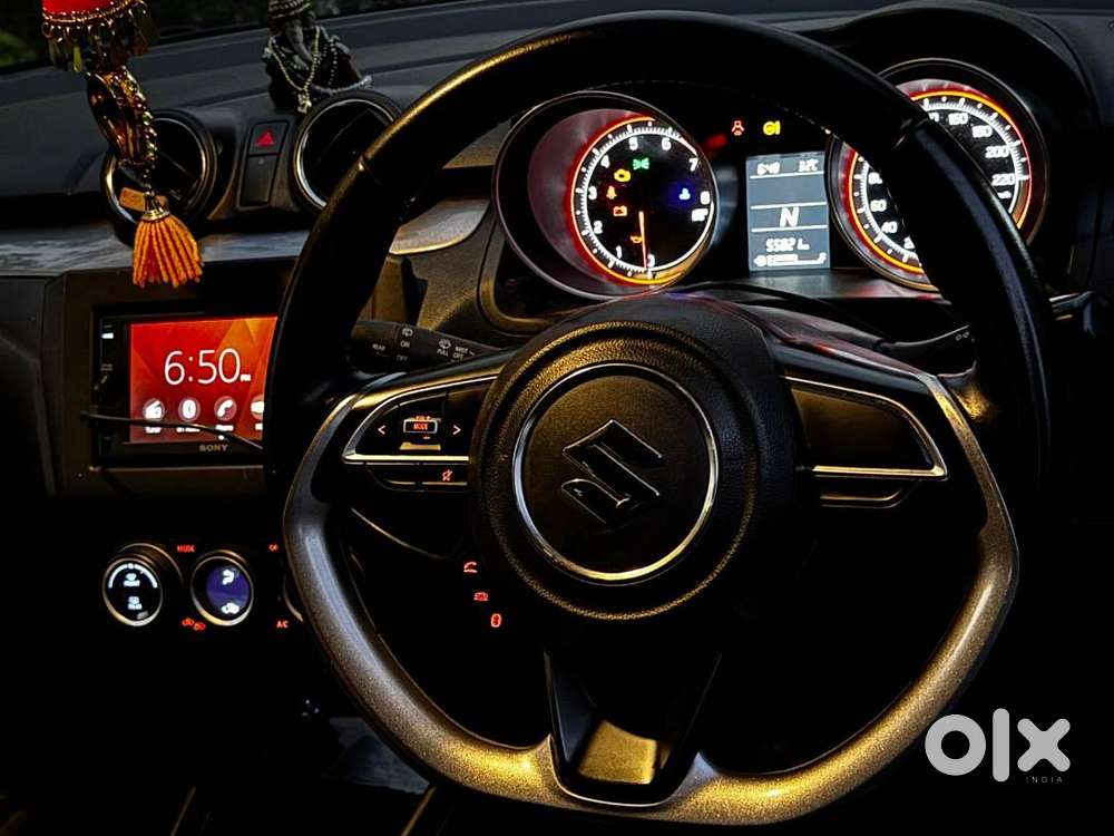 Maruti Suzuki Swift Zxi Amt (top Variant) – 2018 (nov)  Automatic  E