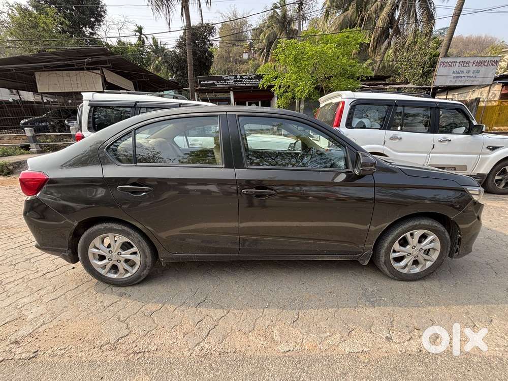 Honda Amaze 2nd Gen Vx, 2018, Petrol