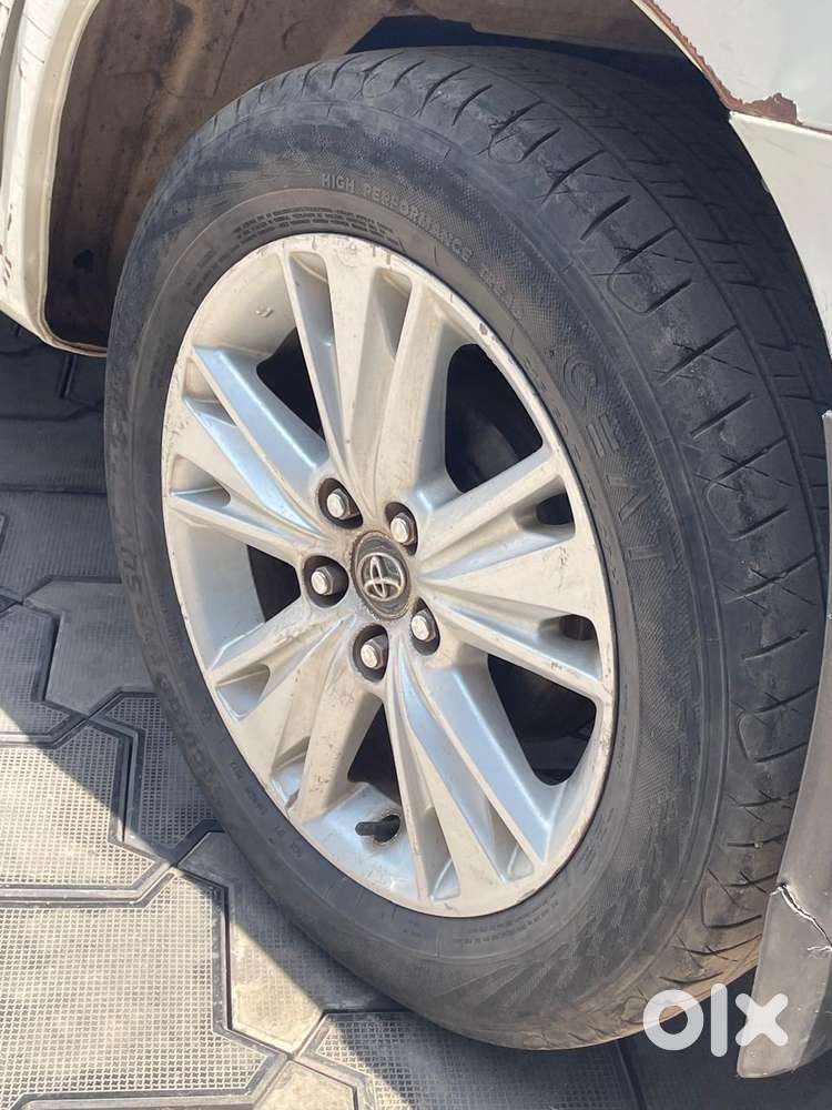 Toyota Innova Crysta 2.8z Automatic, 2019, Diesel