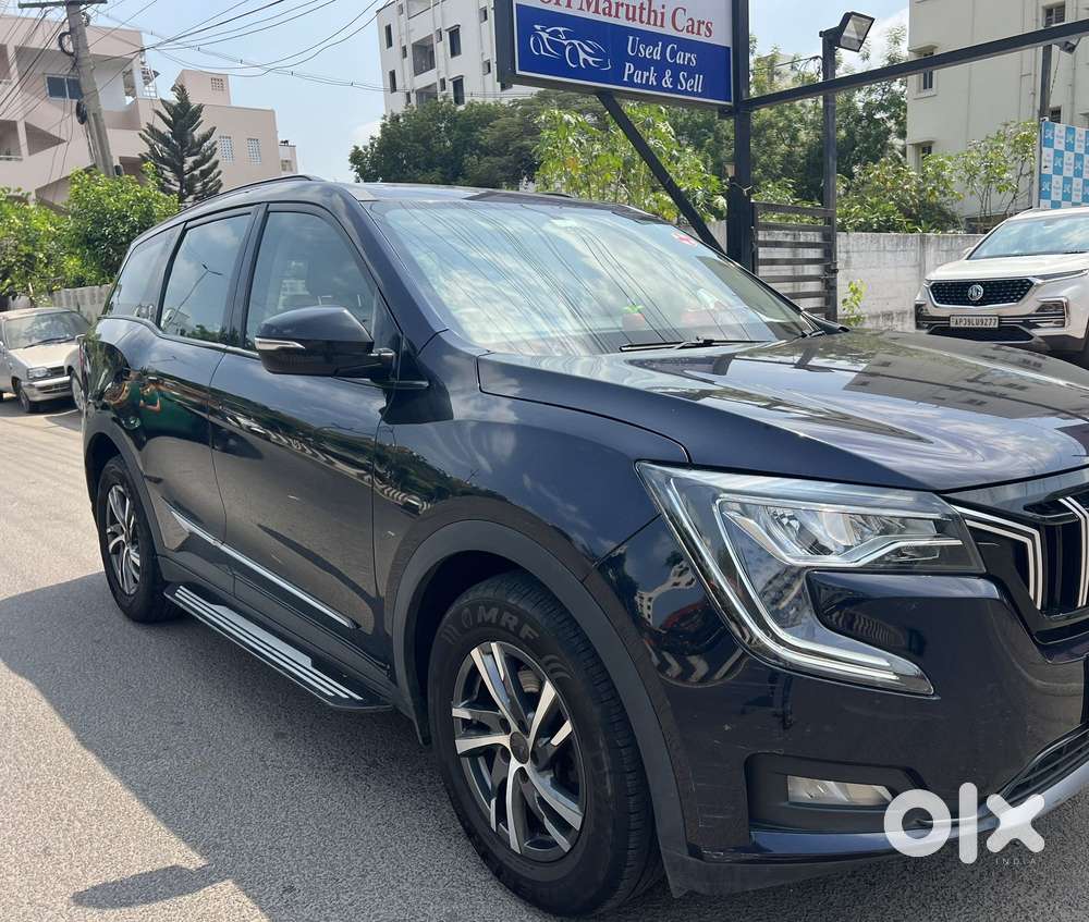 Mahindra Xuv700 2.0 Ax 5 Petrol Mt 7 Str, 2022, Petrol