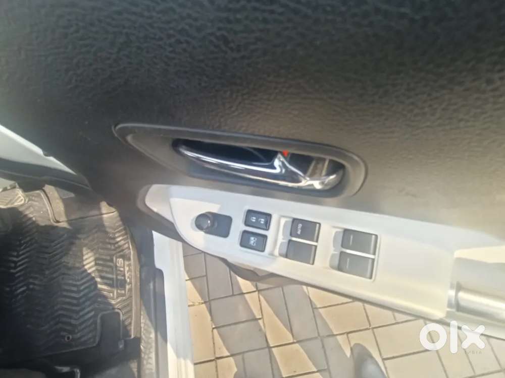 Maruti Suzuki Ignis 1.2 Delta Amt, 2017, Petrol