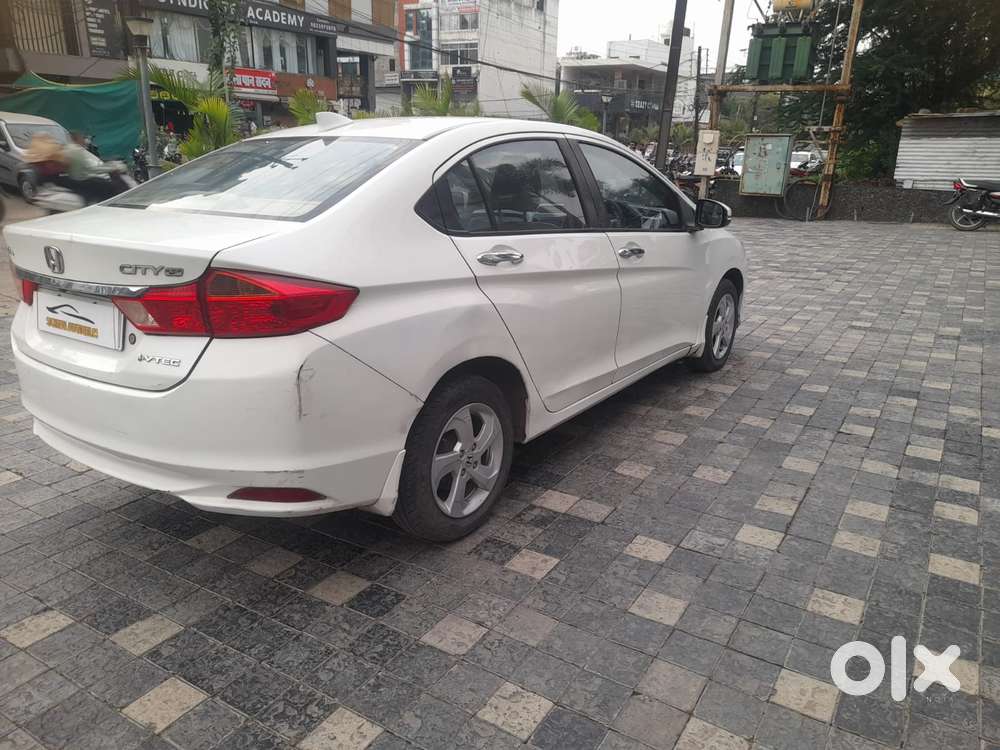 Honda City 1.5 V Cvt I-vtec Mt, 2016, Petrol