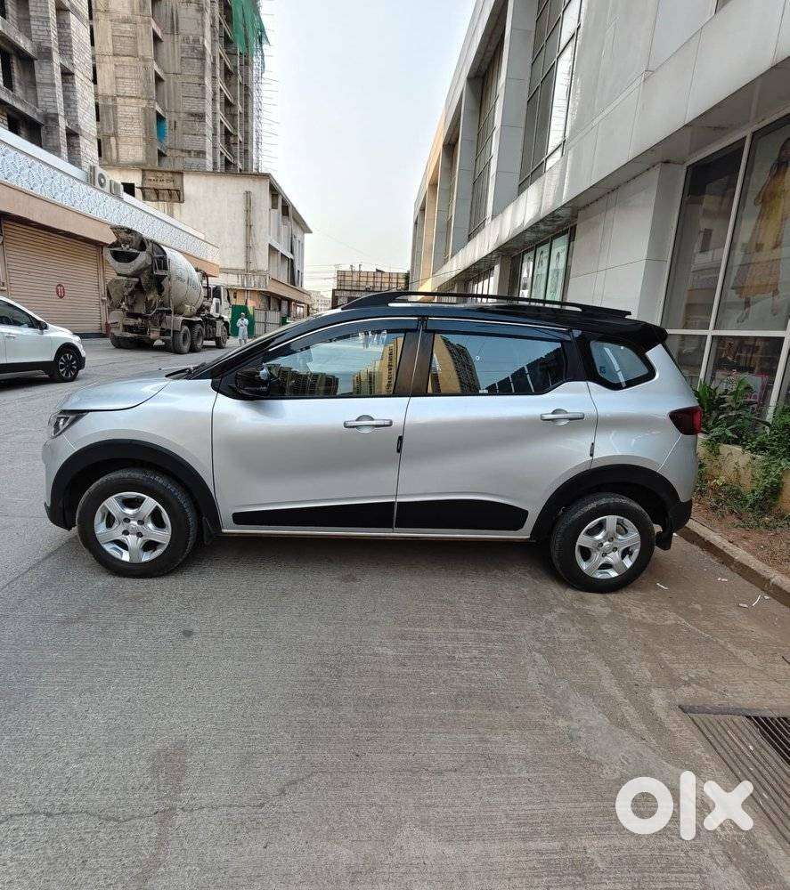 Renault Triber Rxt, 2022, Petrol