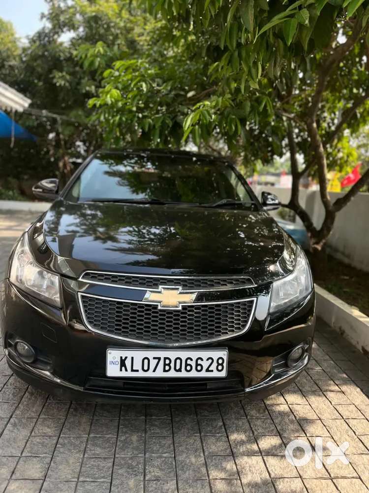 Chevrolet Cruze 2011 Diesel 136000 Km Driven