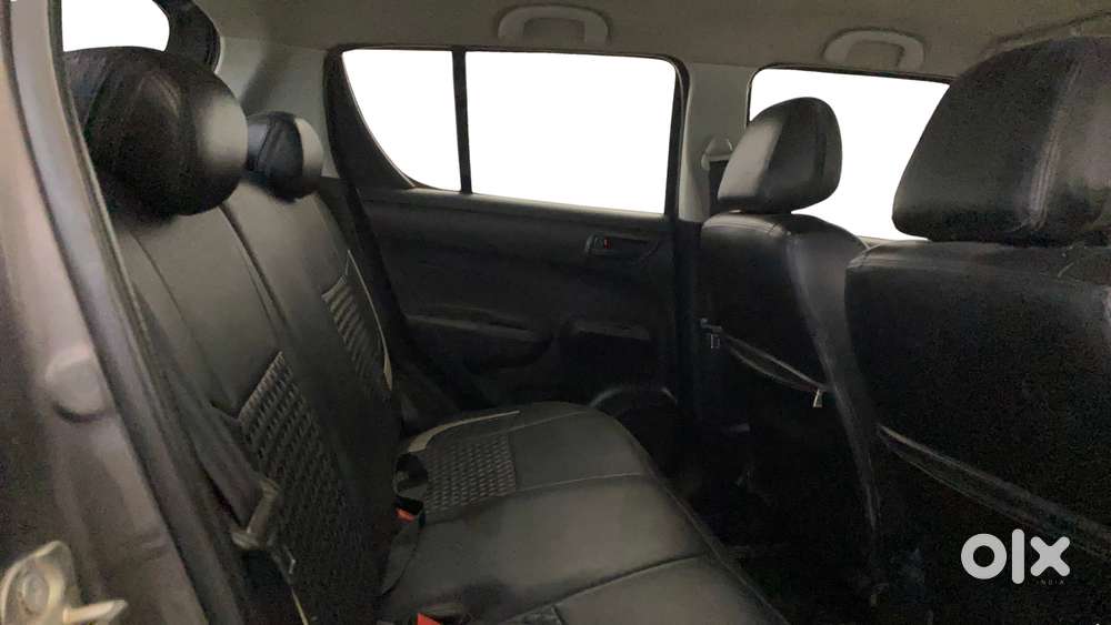 Maruti Suzuki Swift 1.2 Lxi (o), 2017, Petrol