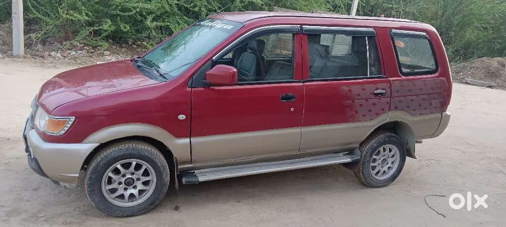 Chevrolet Tavera 2012 Diesel 150000 Km Driven