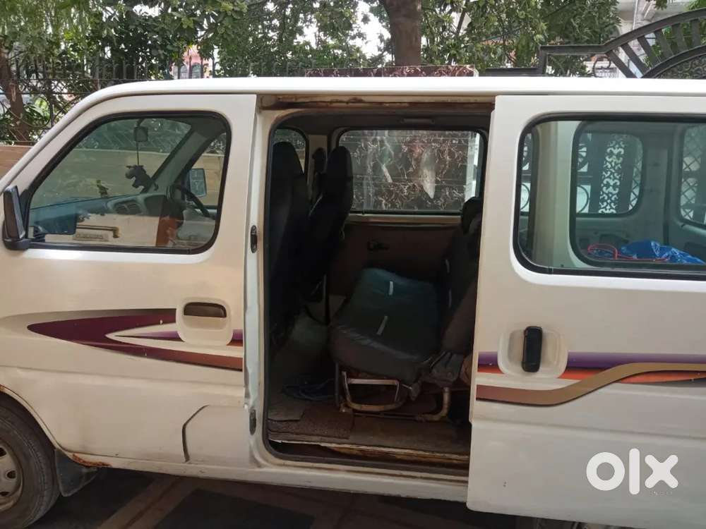 Maruti Eeco Cng 2011. Brand New Condition. Very Less Used.
