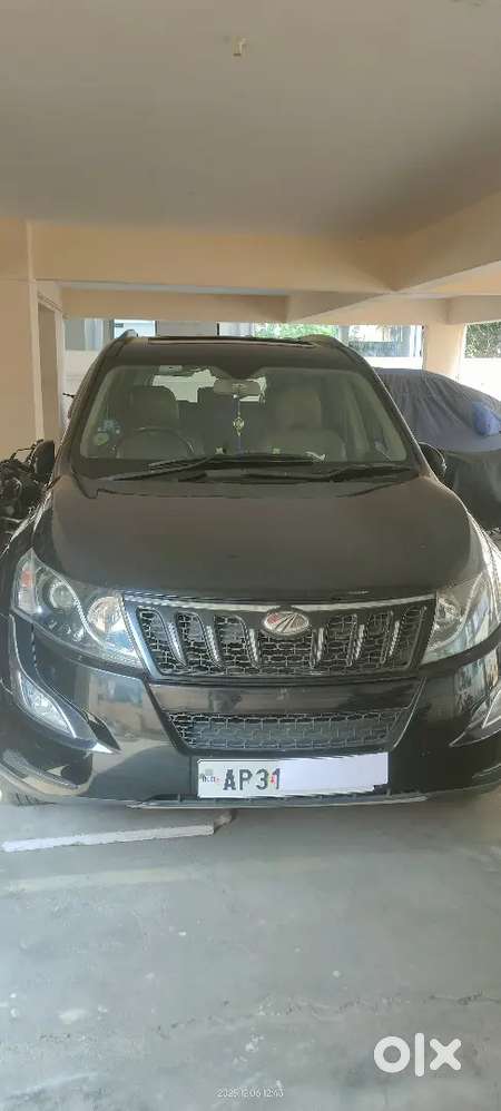 Mahindra Xuv500 2016 Diesel 81000 Km Driven Is For Immediate Sale!