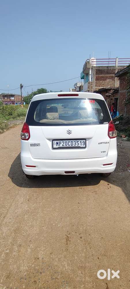 Maruti Suzuki Ertiga Vdi Shvs, 2013, Diesel