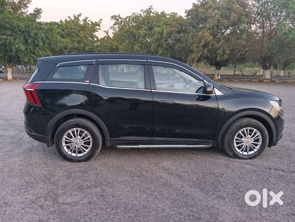 Mahindra Xuv700 2.2 Ax 3 Diesel Mt 7 Str, 2025, Diesel