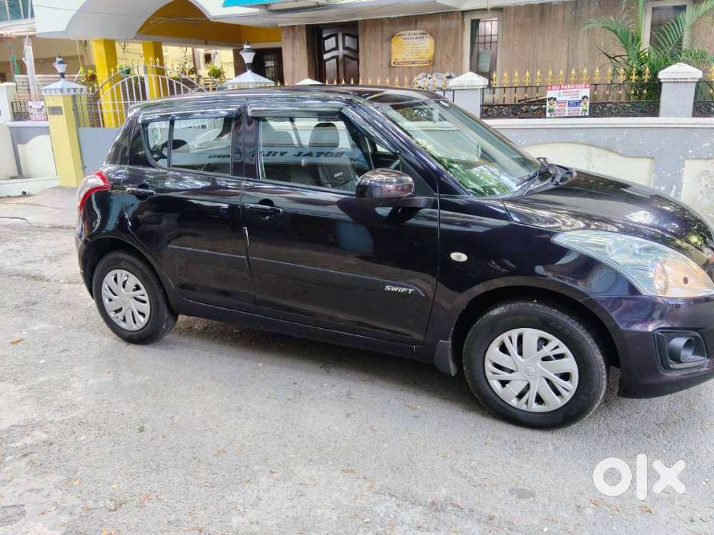 Maruti Suzuki Swift Lxi Optional-o, 2017, Petrol