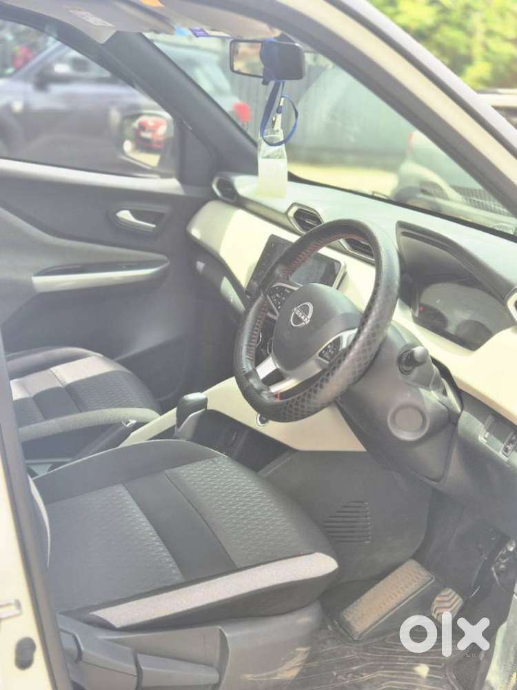 Nissan Magnite 1.0 Xv Premium Turbo Cvt, 2023, Petrol