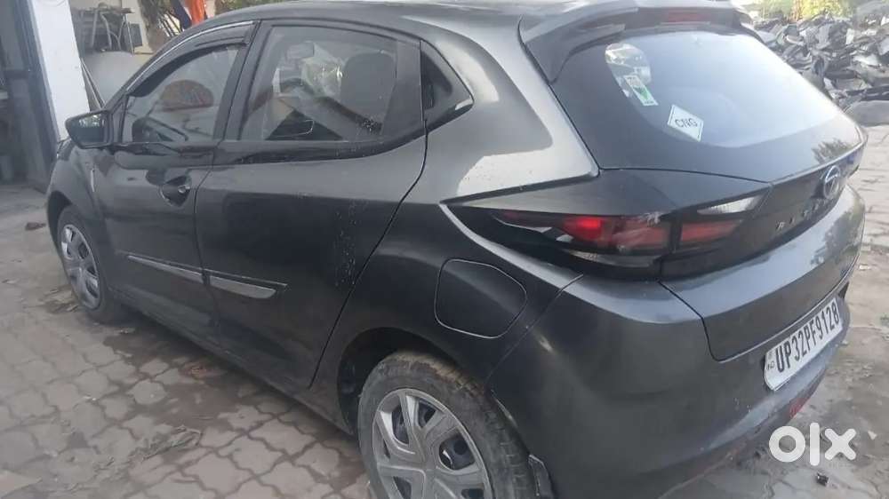 Tata Altroz 2024 Cng & Hybrids 75000 Km Driven