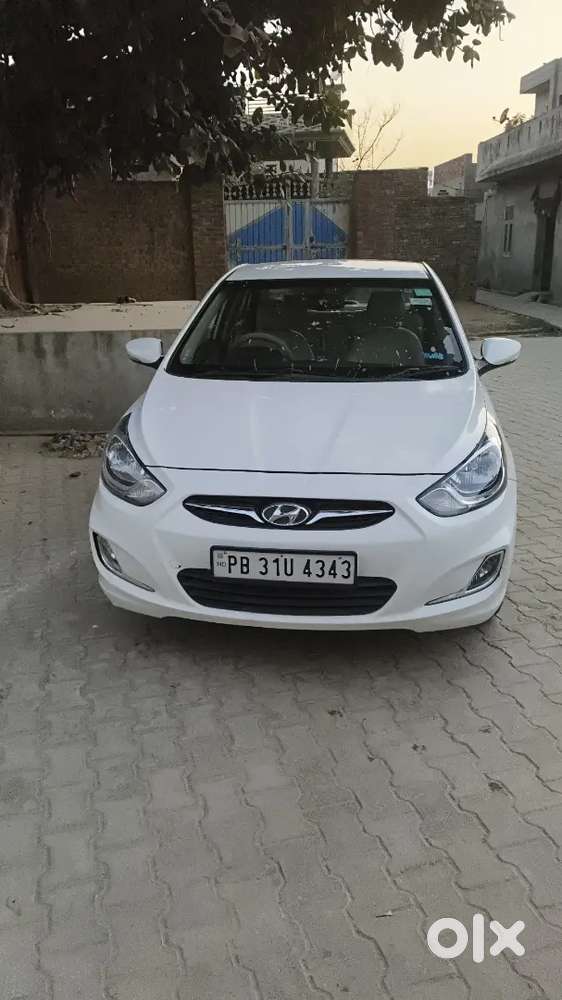 Hyundai New Verna 2014 Diesel 200000 Km Driven