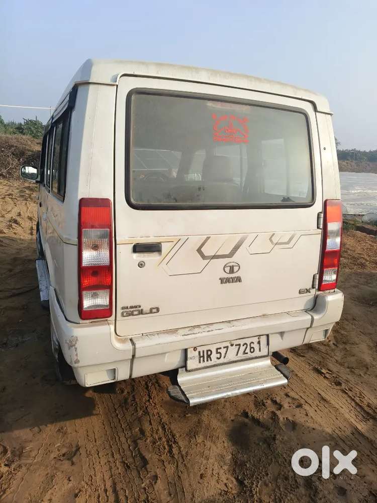 Tata Sumo Gold 2012