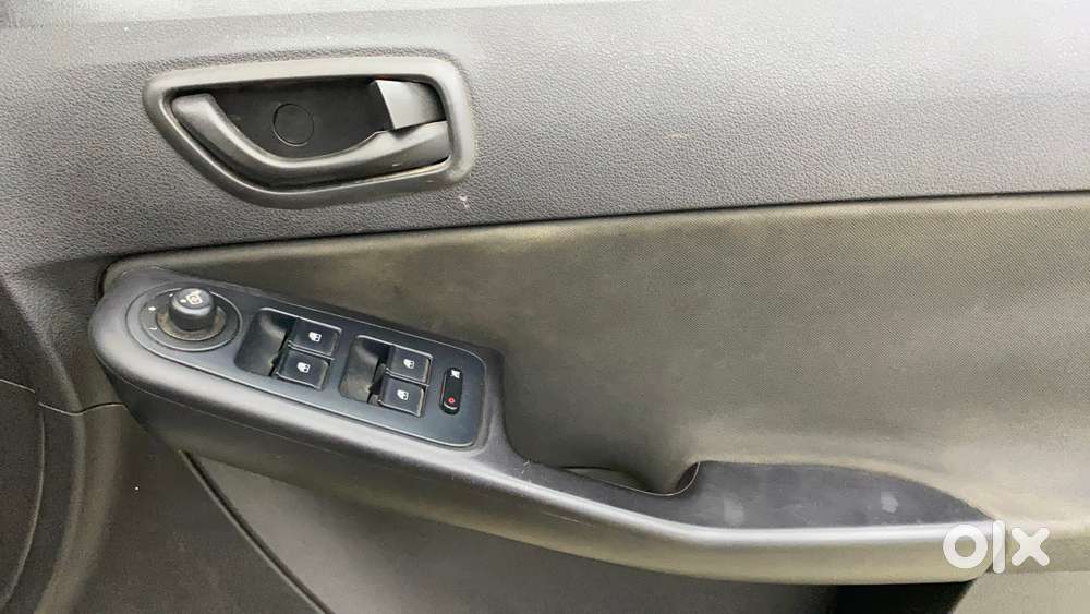 Tata Zest  1.2t Revotron Xm, 2016, Petrol