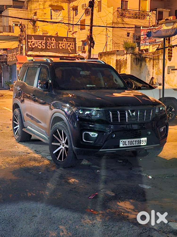 Mahindra Scorpio-n Z8 Select Petrol Automatic 2024