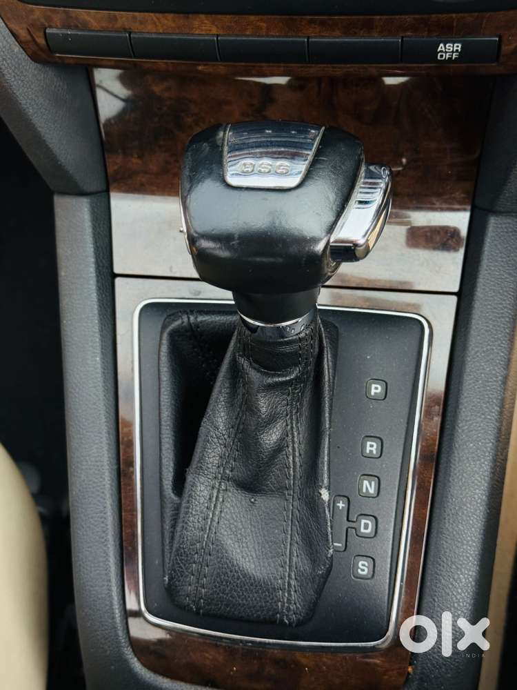 Skoda Laura Elegance 2.0 Tdi Cr At, 2012, Diesel