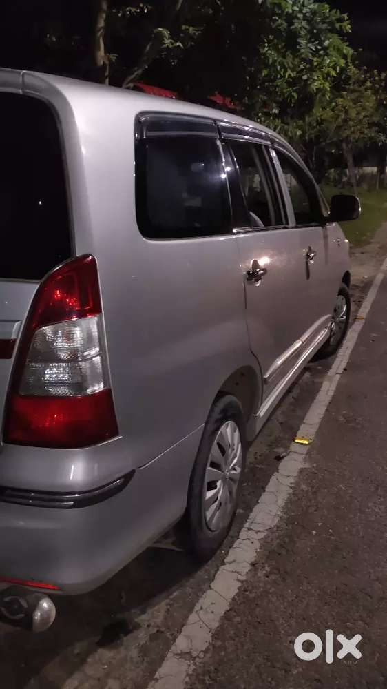 Toyota Innova G4 2.5 2014 Diesel Manual
