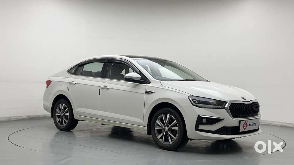 Skoda Slavia Style 1.0l Tsi Mt, 2022, Petrol