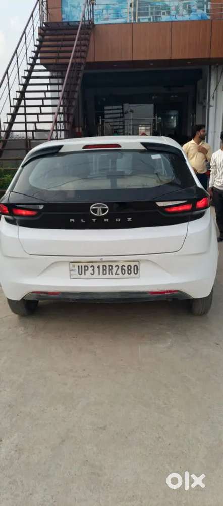 Car Bechna Hai