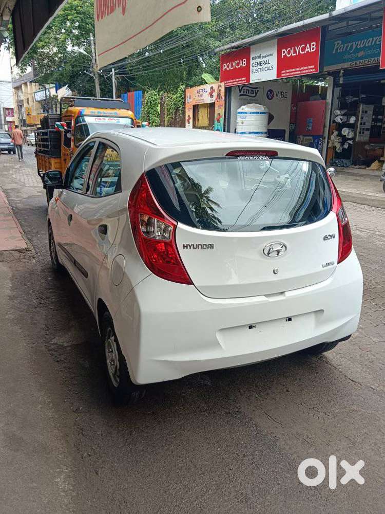 Hyundai Eon Era +, 2017, Petrol