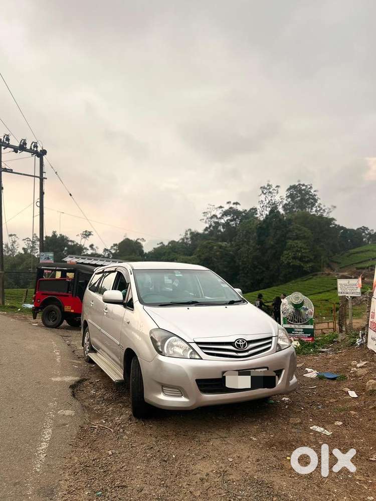 Toyota Innova 2011 Diesel Well Maintained