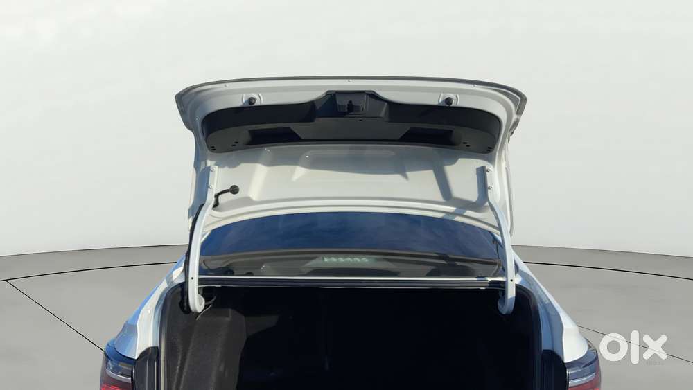 Volkswagen Virtus 1.0 Topline Tsi At, 2022, Petrol