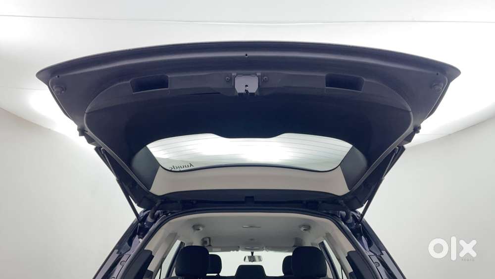 Mahindra Xuv700 2.2 Ax 3 Diesel Mt 5 Str, 2022, Diesel