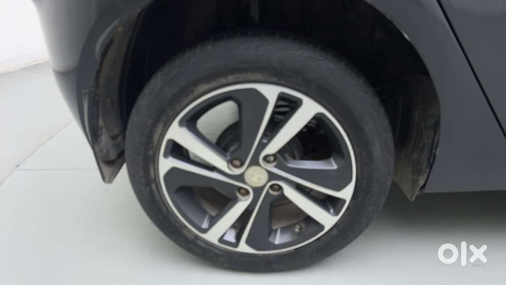 Tata Altroz 1.5 Xz Plus Diesel, 2021, Diesel