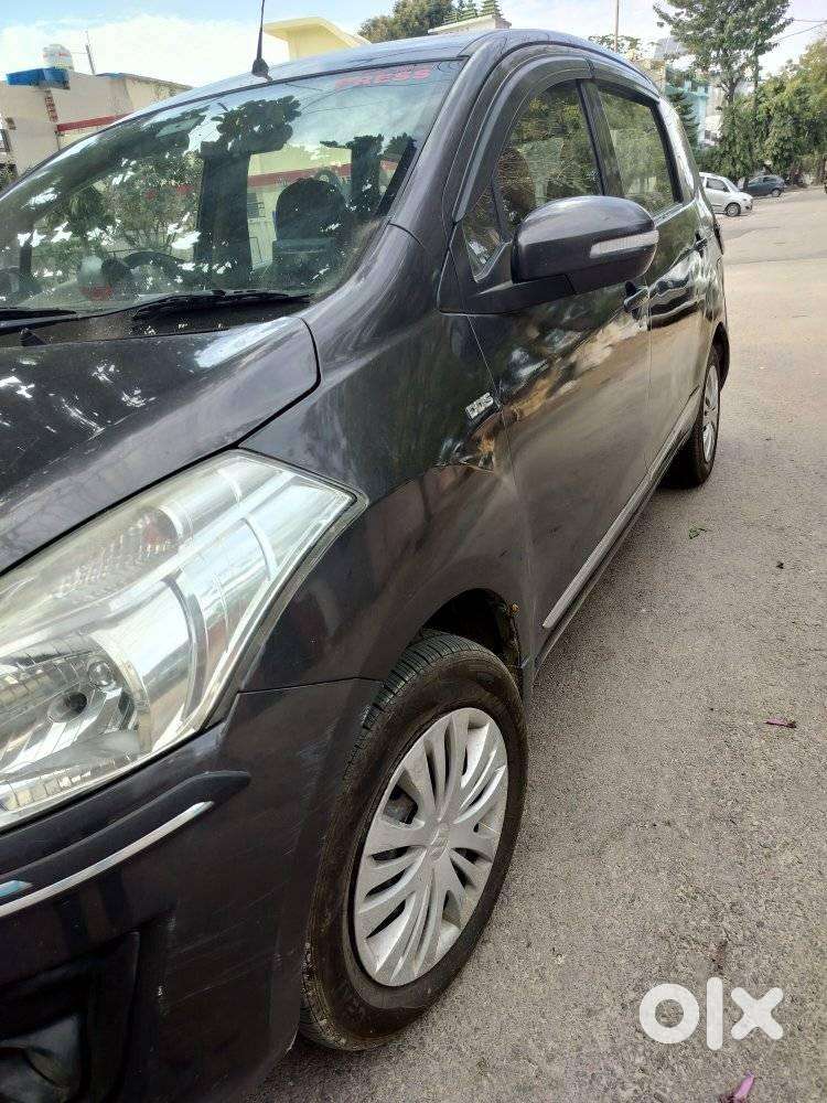 Maruti Suzuki Ertiga Vdi Shvs, 2013, Diesel