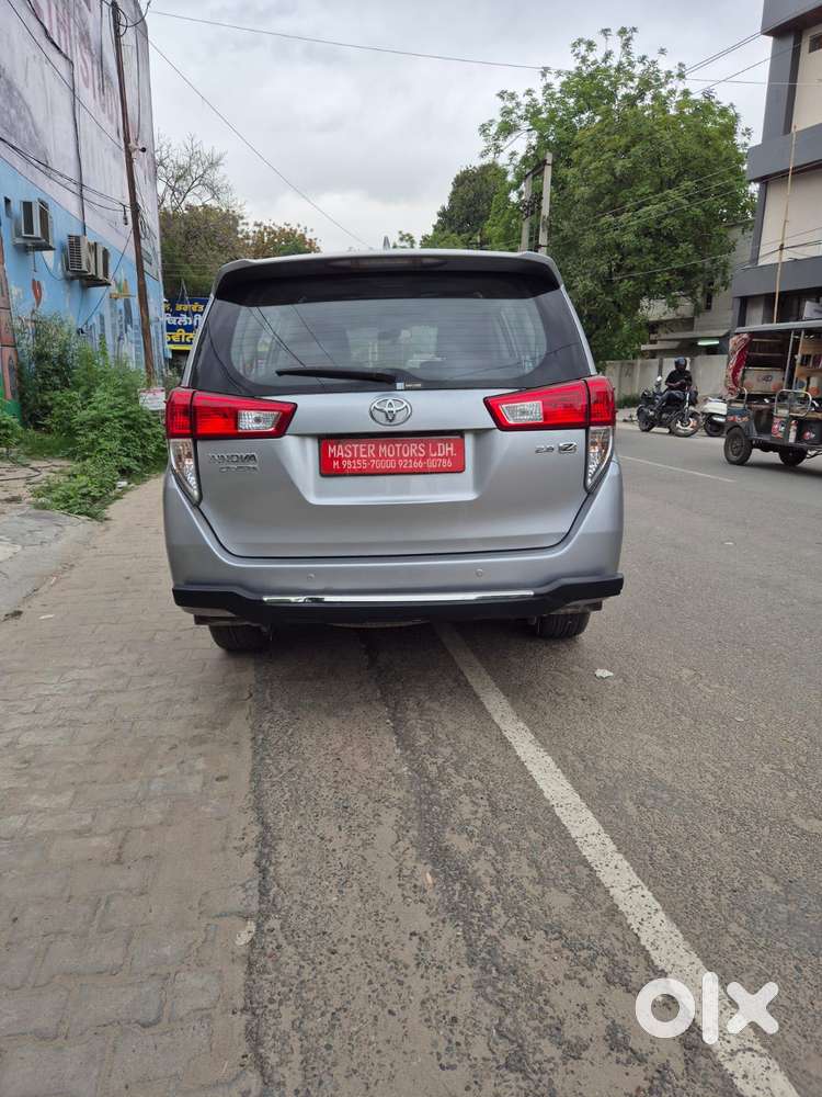 Toyota Innova Crysta 2.7 Zx At, 2016, Diesel