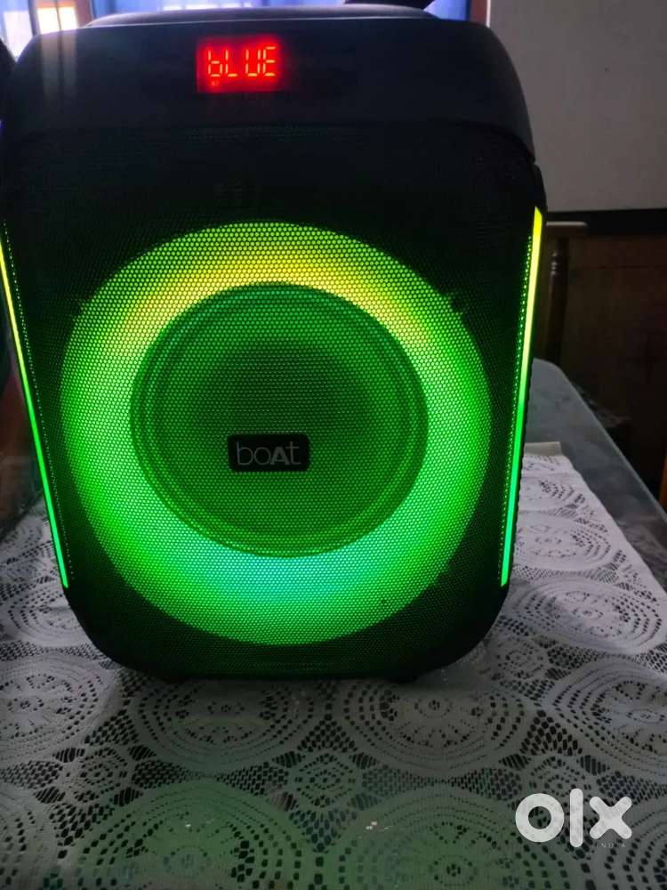 Boat sound box with mic