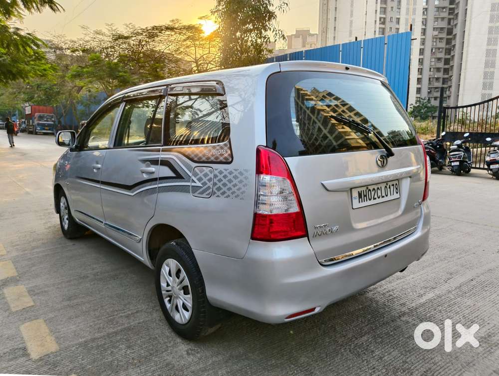 Toyota Innova 2.5 Vx 8 Seater Bs Iv, 2012, Diesel