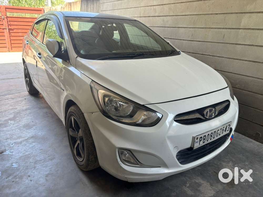 Hyundai Verna Diesel Manual 2012 Year