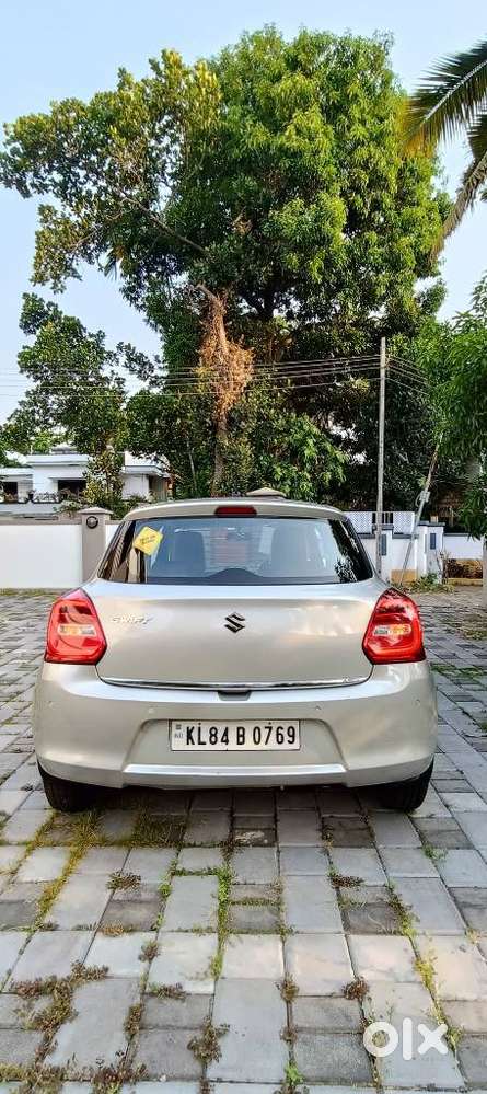 Maruti Suzuki Swift Vxi + Manual, 2022, Petrol