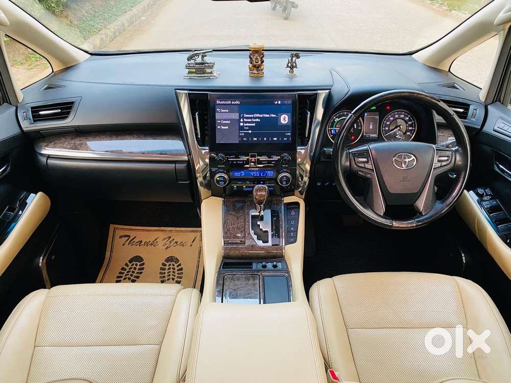 Toyota Vellfire Vip – Executive Lounge, 2023, Petrol