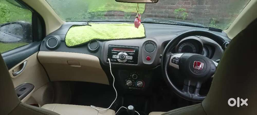 Honda Brio 2011 Petrol