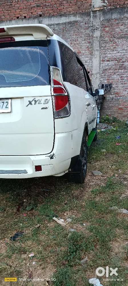 Mahindra Xylo 2014