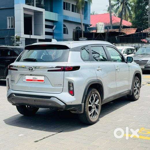 Toyota Urban Cruiser Hyryder 1.5 V Hybrid, 2023, Petrol