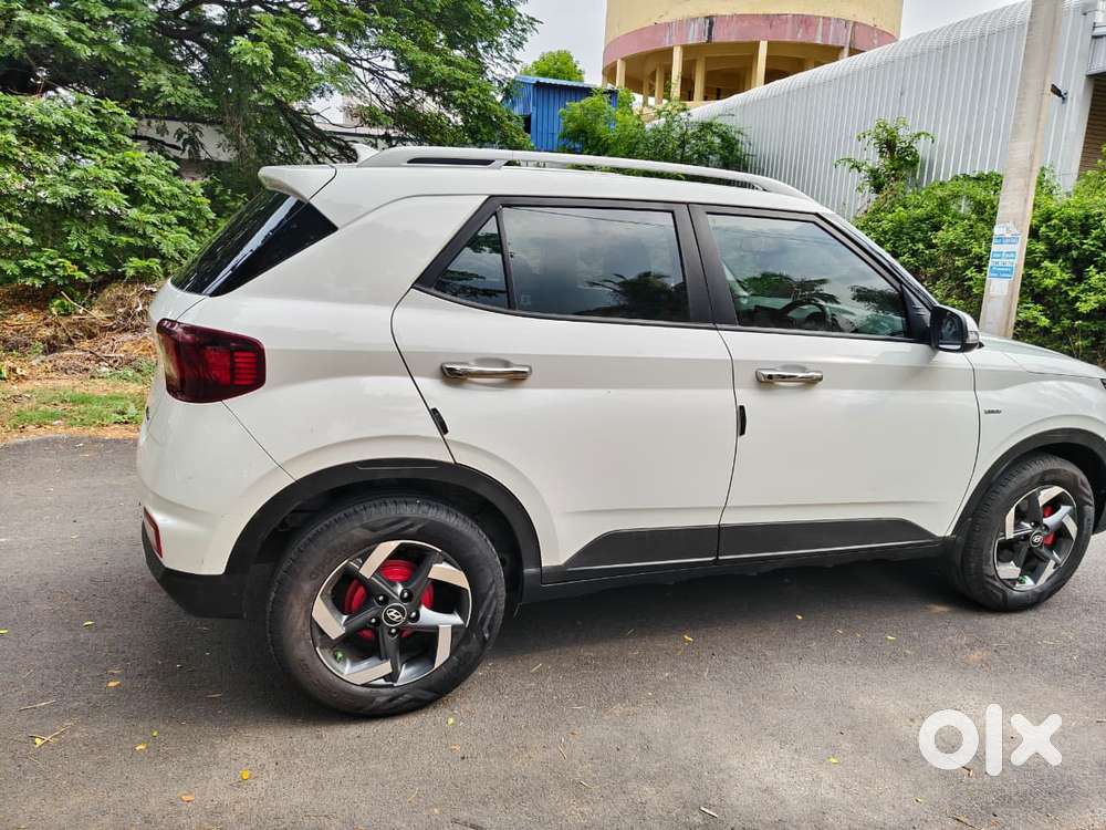 Hyundai Venue 1.0 Sx (o) Turbo Dct, 2021, Petrol