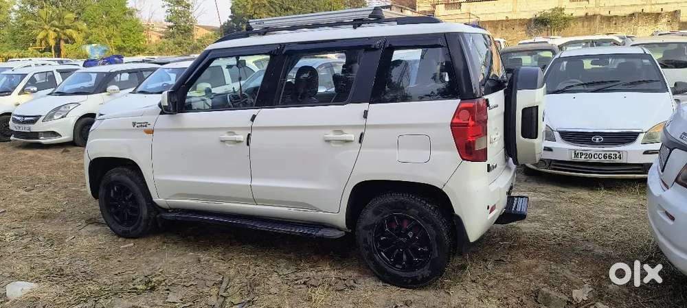 Mahindra Tuv 300 2017
